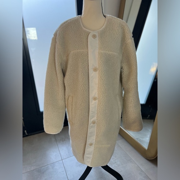 Roots boucle teddy jacket. Worn once. - Picture 1 of 6